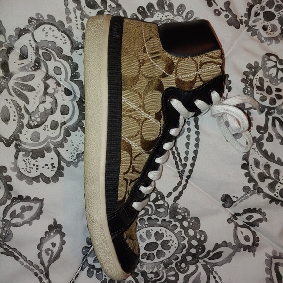 💥Coach Hightop Shoes - Picture 4 of 8